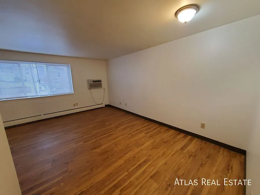 Cozy 2nd Floor Studio In Old Town Fort Collins! — Photo 3