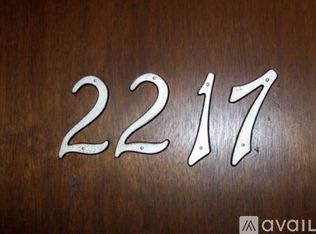 2217 Stoneybrook Rd, Pekin, IL 61554