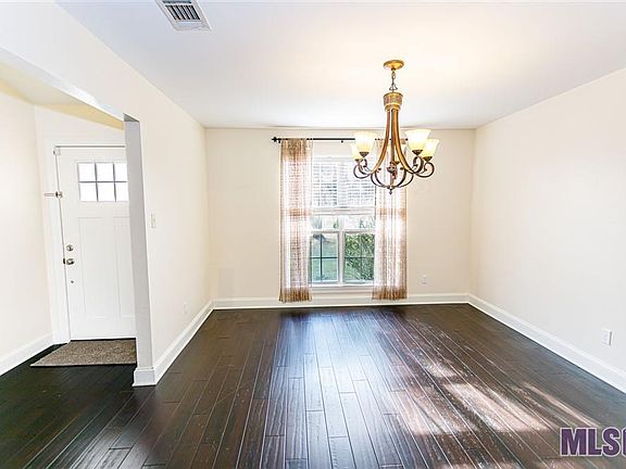 3rd image of 17496 Rosemont Dr
