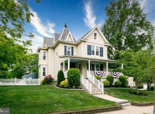 301 Lees Ave, Collingswood, NJ 08108