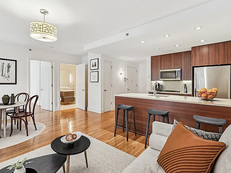 33 Caton Pl #3L — Photo 2
