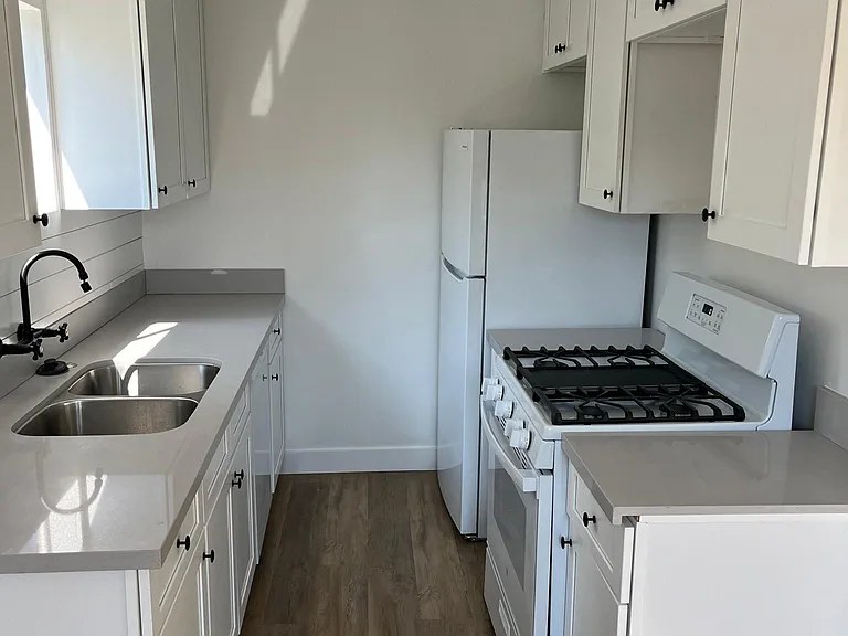 1023 Pico Blvd — Photo 10