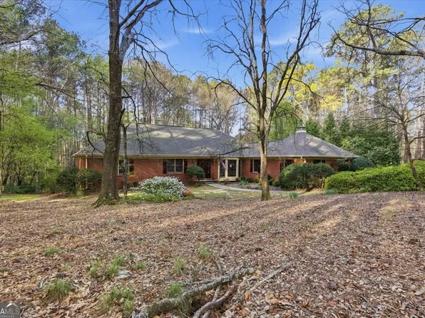 3197 Spring Lake Dr NE, Conyers, GA 30013