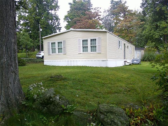 3rd image of 2 Brandy Way