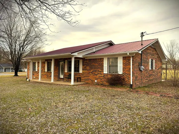 212 Austin Cir, Livingston, TN 38570