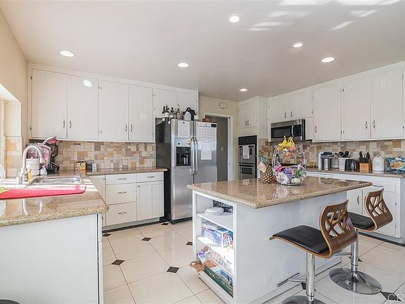 5th image of 2414 Saipan Dr