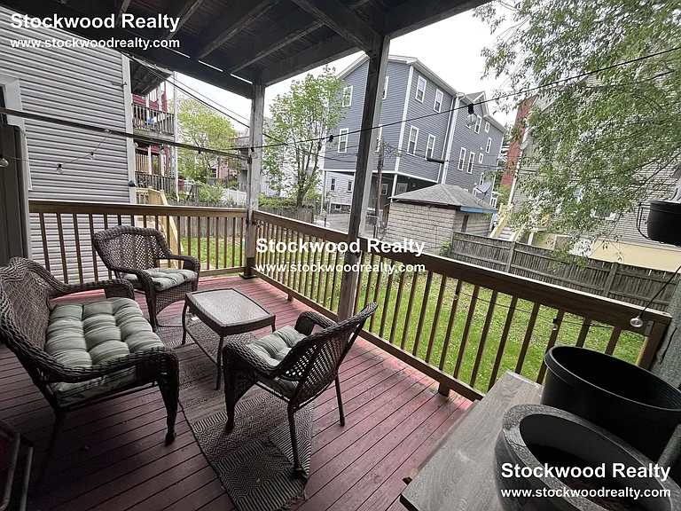 274 E Cottage St #1 — Photo 21