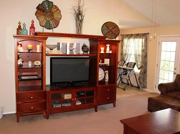 3rd image of 5114 Sunnyside Dr