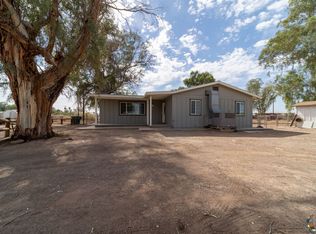 1885 Derrick Rd, El Centro, CA 92243