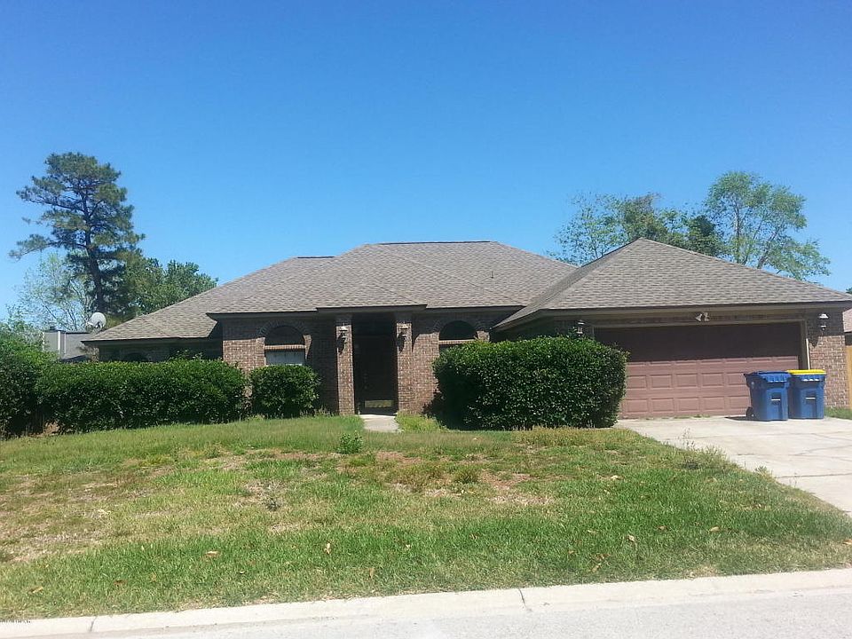 1st image of 379 Misty Hollow Dr W