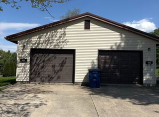 326 N Hickory St, Saint Marys, OH 45885