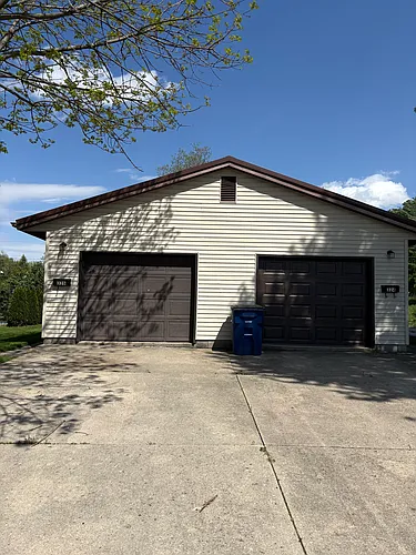 326 N Hickory St Photo 1