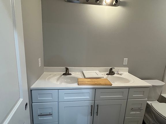 2nd image of 217 W Market St