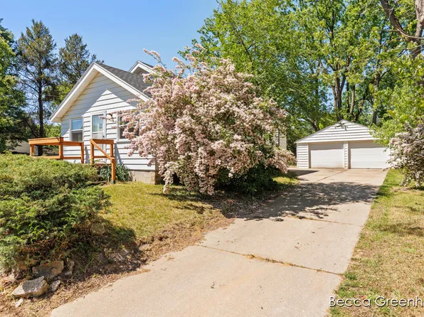 1441 Winslow St NW, Grand Rapids, MI 49544