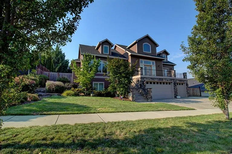 4100 Hidden Valley Ct photo 1