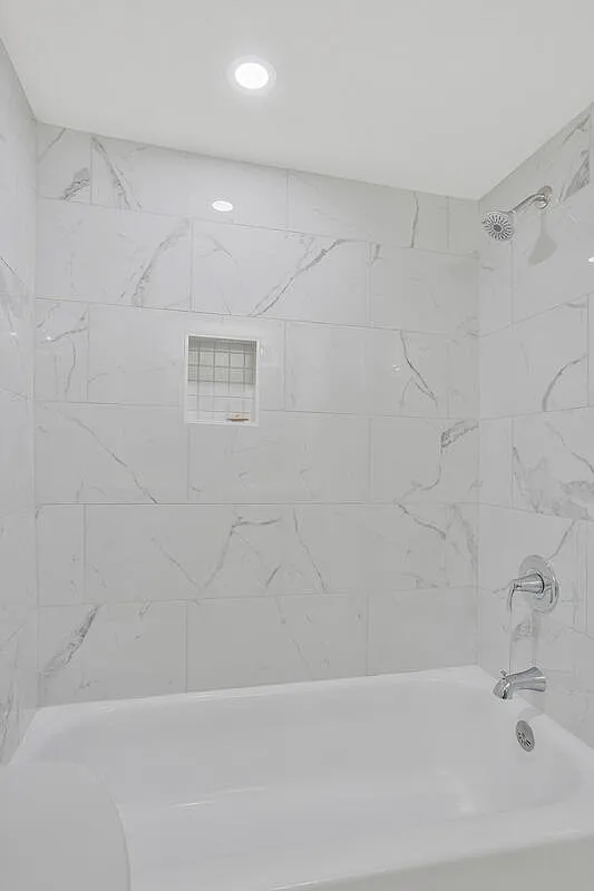 2 bed, 1163 sqft, $2,500 — Photo 2