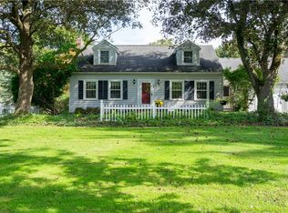 58 Kurt Rd, Pittsford, NY 14534