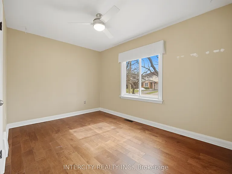 1A Sophia St — Photo 12