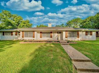 601 Royal Ridge Dr, Denison, TX 75020