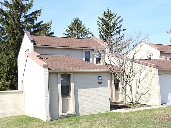2nd image of 3006 Moon Lake Dr #116