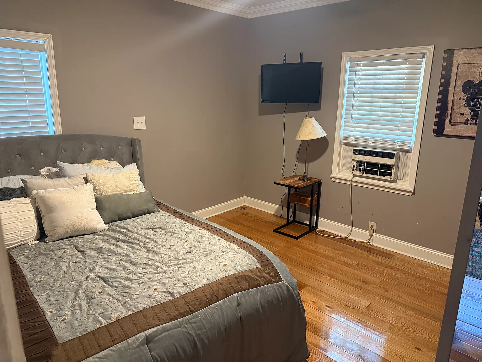3 bed, 1200 sqft, $1,800 — Photo 3