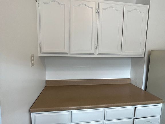 5th image of 245 Linden Ave APT 15