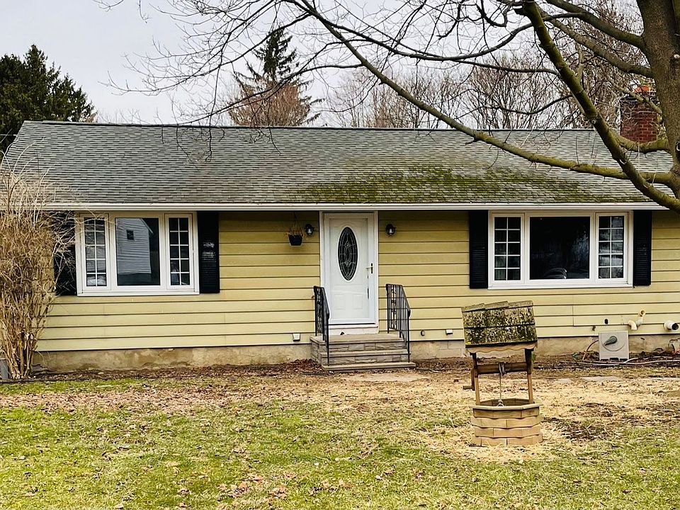 1st image of 3 Kenmont Dr