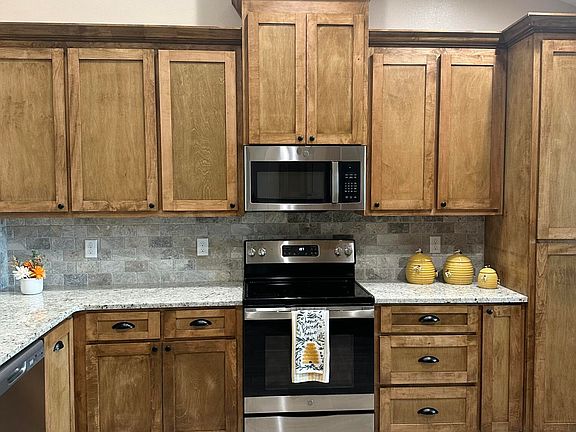 5th image of 3918 Ruth Ln