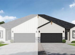 1217 SE Windbreak St, Lees Summit, MO 64081