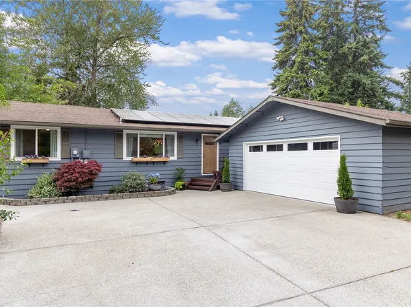 17212 Spruce Way, Lynnwood, WA 98037