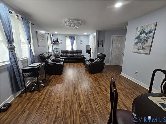 5th image of 6230 & 6232 Strathmore Rd