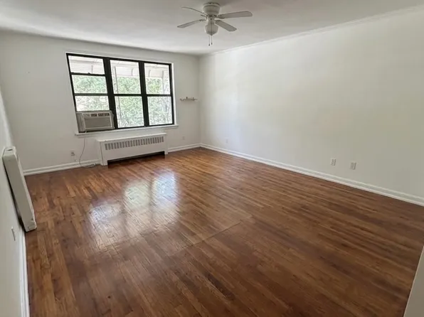 1122 Pierce Ave #1, Bronx, NY 10461