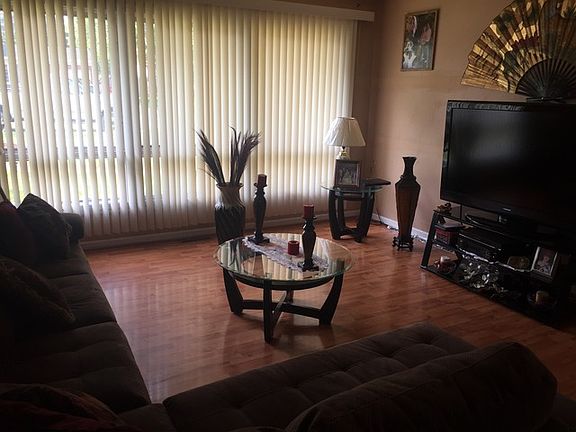 4th image of 514 Lakelawn Blvd