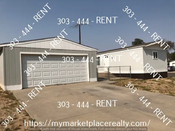 101 Beach Dr, Log Lane Village, CO 80705