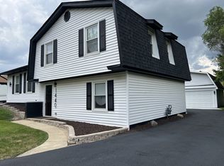 1440 Worden Way, Elk Grove Village, IL 60007