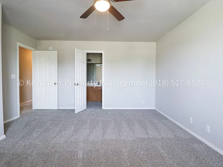 9134 E 24th St — Photo 22