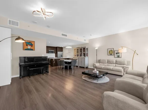 8677 Capstan Way #Townhouse 16, Richmond, BC V6X 1R5