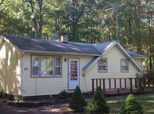 43 Blue Spruce Rd, Albrightsville, PA 18210