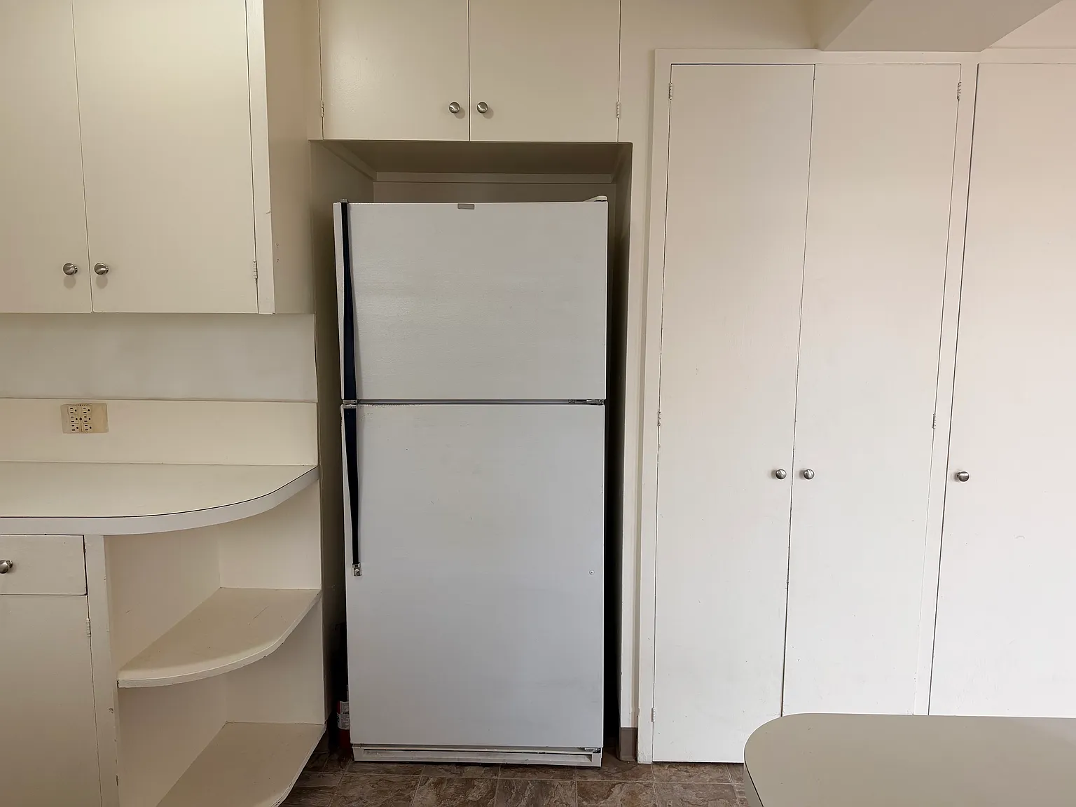 2 bed, $1,900 — Photo 4