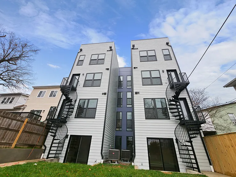 4320 7th St NW #2 — Photo 30