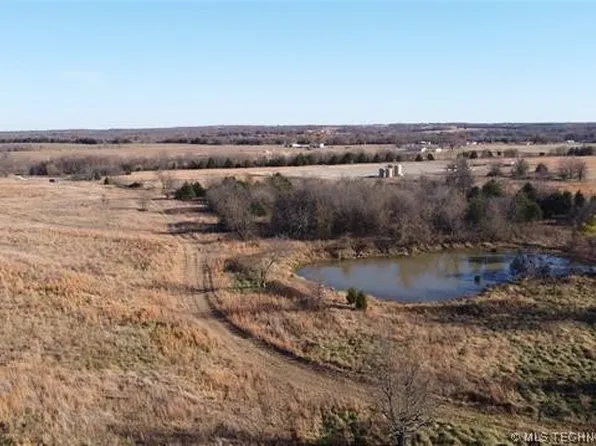 1320 Street, Holdenville, OK 74848