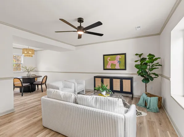 109 Woodthrush Rd, Summerville, SC 29485