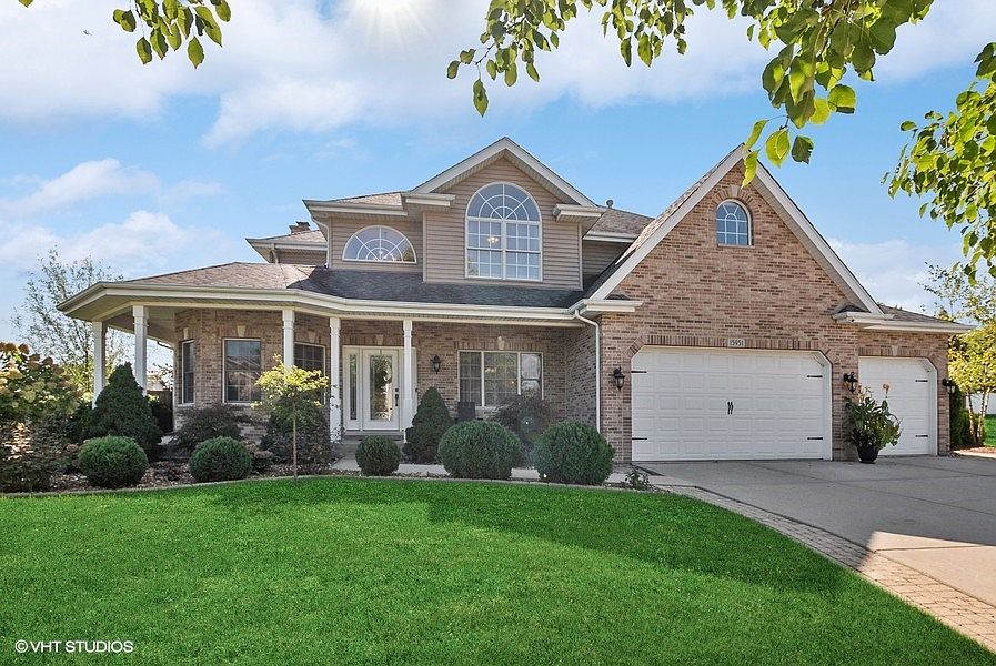 1st image of 15951 Aster Dr