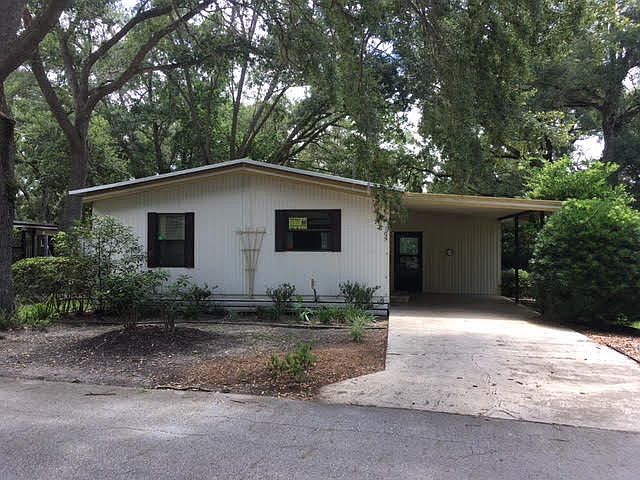 1st image of 105 Magnolia Dr