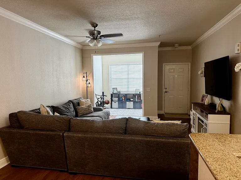 1300 Eastern Pecan Pl #1-107 — Photo 35