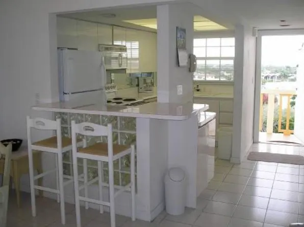 140 NE 28th Ave APT 601, Pompano Beach, FL 33062