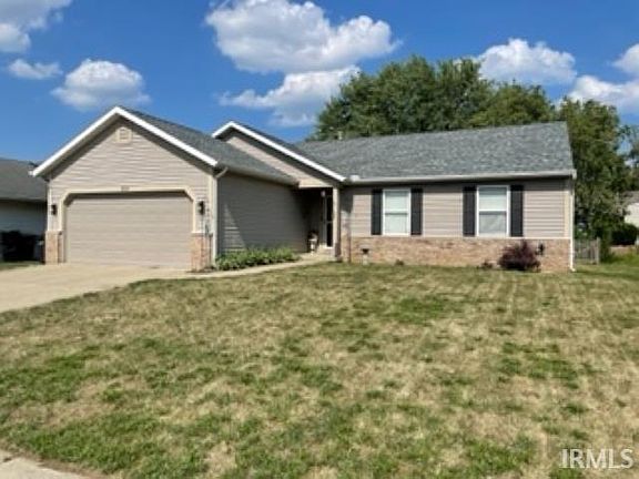 2nd image of 3329 Sussex Ln