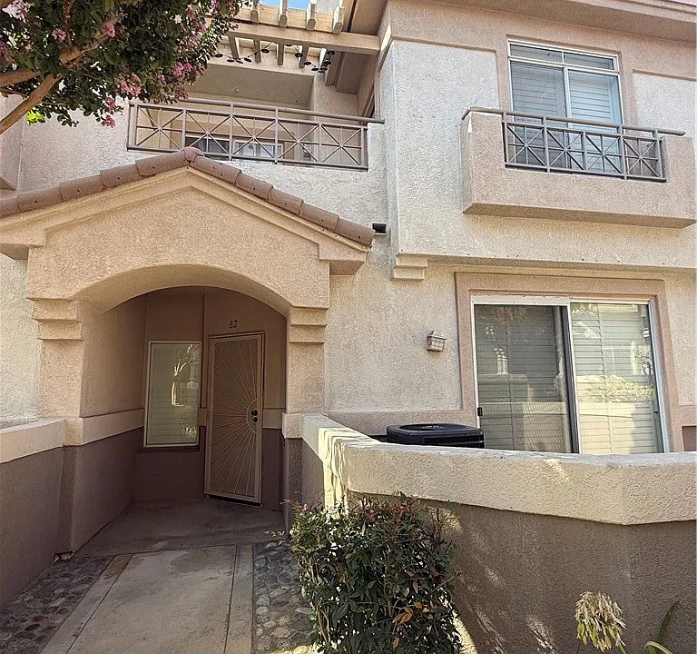 964 N Turner Ave #82