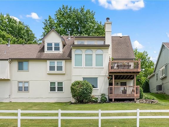 5th image of 8702 Crysler Ave