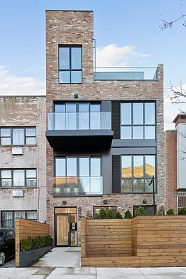 Sold by Compass | media 5